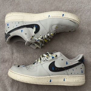 Nike Men’s Air Force low - Gray with Colorful Speckles